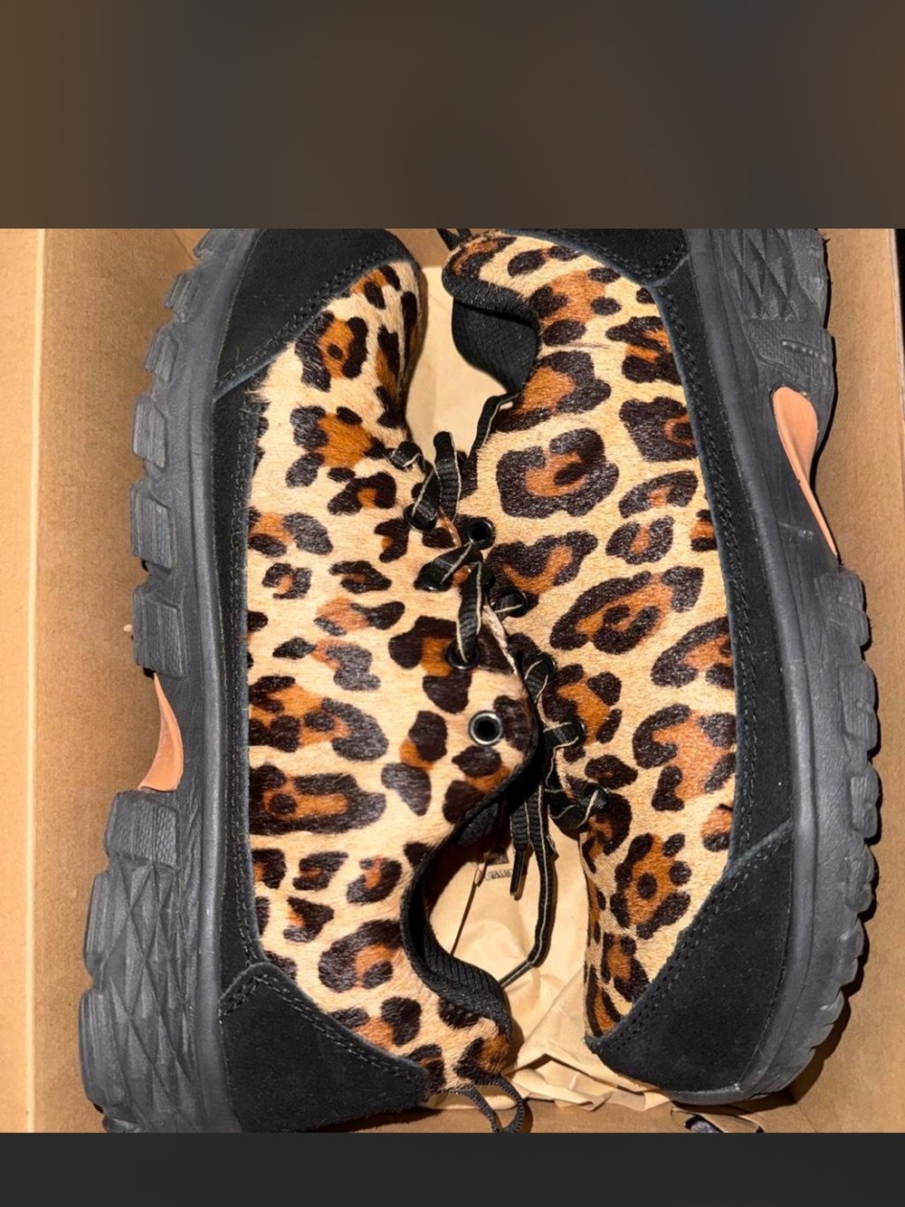 Nautilus Women's Cheetah/Leopard Print safety shoes